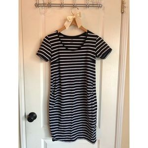 H&M Mama Maternity striped t-shirt dress